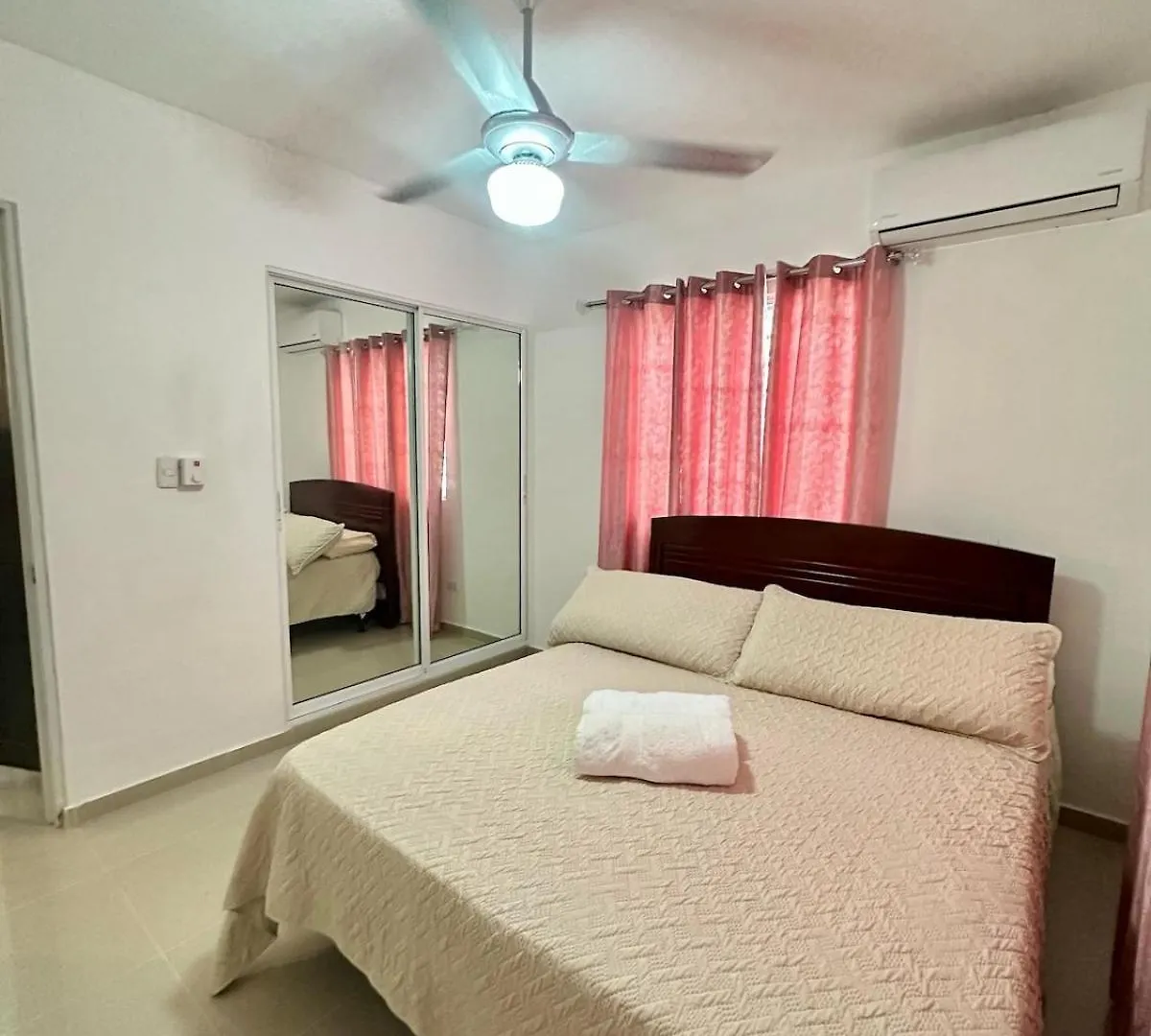 Modern, Elegant & Comfortable Apartment Santo Domingo Este